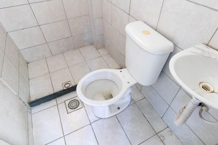 Apartamento para alugar com 45m², 2 quartos e 1 vaga Apartamento para alugar com 45m², 2 quartos e 1 vagaBanheiro