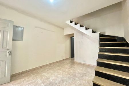 Casa para alugar com 55m², 2 quartos e 1 vagaSala