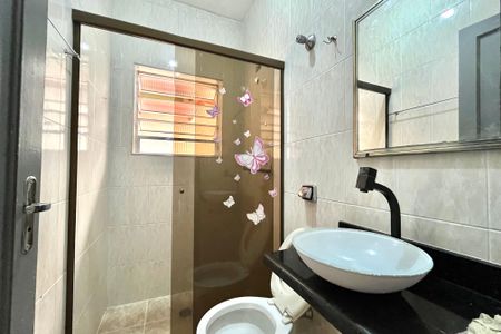 Casa para alugar com 55m², 2 quartos e 1 vagaBanheiro