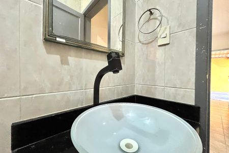 Casa para alugar com 55m², 2 quartos e 1 vagaBanheiro