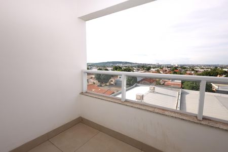 Apartamento para alugar com 58m², 3 quartos e 1 vagaVaranda