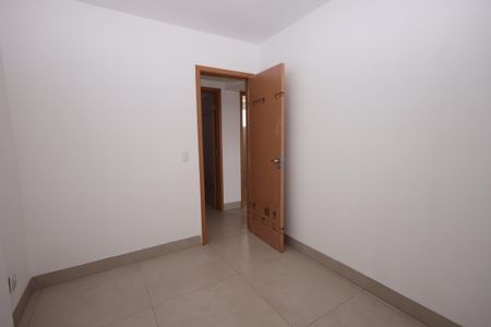 Apartamento para alugar com 58m², 3 quartos e 1 vagaQuarto 2