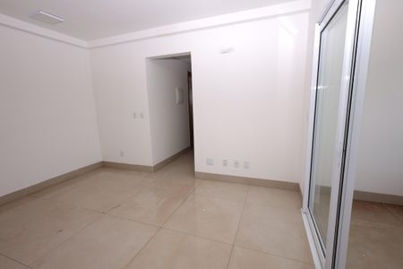 Sala de apartamento para alugar com 3 quartos, 58m² em Vila Lucy, Goiânia