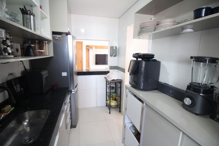 Apartamento à venda com 72m², 2 quartos e 1 vagaCozinha e Área de Serviço