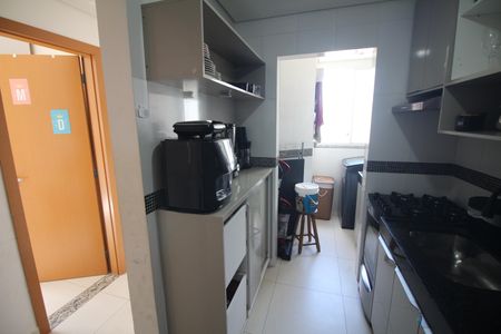 Apartamento à venda com 72m², 2 quartos e 1 vagaCozinha e Área de Serviço