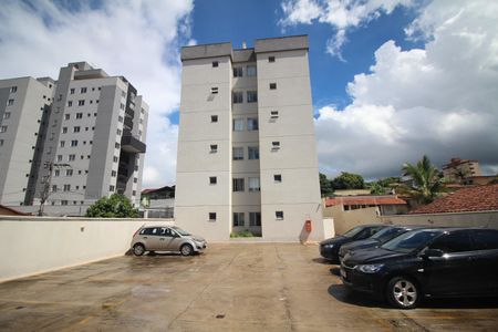 Apartamento à venda com 72m², 2 quartos e 1 vagaÁrea comum