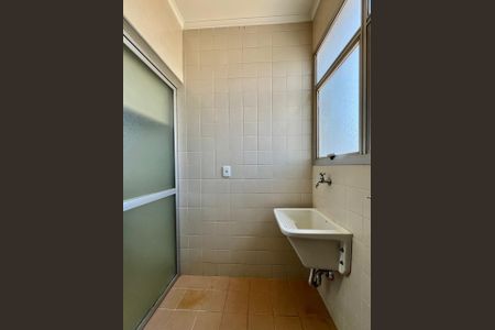 Apartamento para alugar com 77m², 3 quartos e 1 vagaÁrea de Serviço