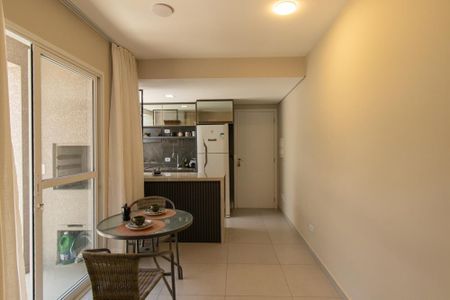 Apartamento para alugar com 75m², 2 quartos e 1 vagaSala
