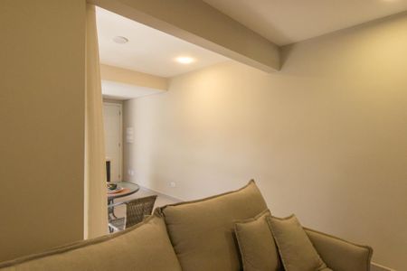 Sala de apartamento para alugar com 2 quartos, 75m² em Novo Mundo, Curitiba