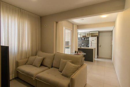 Sala de apartamento para alugar com 2 quartos, 75m² em Novo Mundo, Curitiba