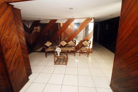 Apartamento para alugar com 65m², 2 quartos e 1 vagaÁrea comum - Hall de Entrada