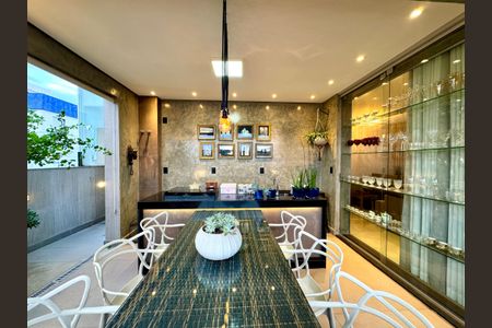 Apartamento à venda com 170m², 4 quartos e 3 vagas