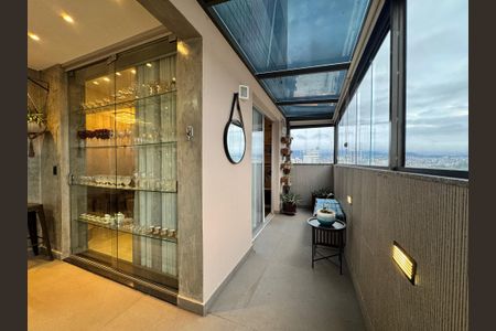 Apartamento à venda com 170m², 4 quartos e 3 vagas