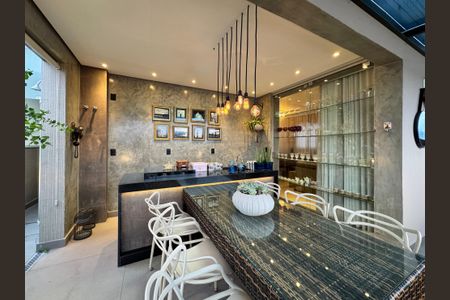 Apartamento à venda com 170m², 4 quartos e 3 vagas