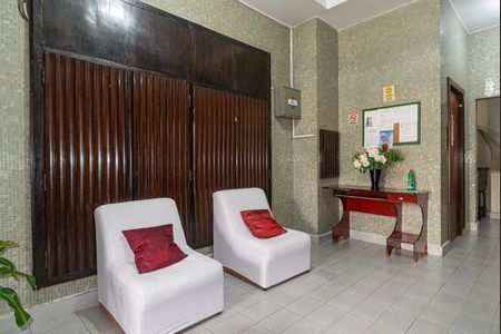 Apartamento para alugar com 91m², 2 quartos e sem vaga Apartamento para alugar com 91m², 2 quartos e sem vagaÁrea comum - Hall Social
