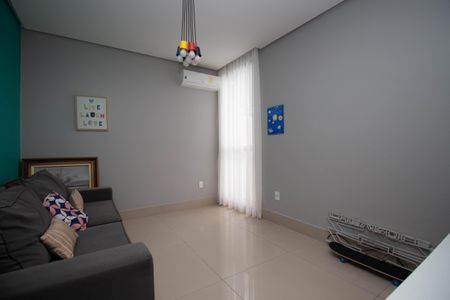 Casa de condomínio para alugar com 370m², 4 quartos e 6 vagasSala 3