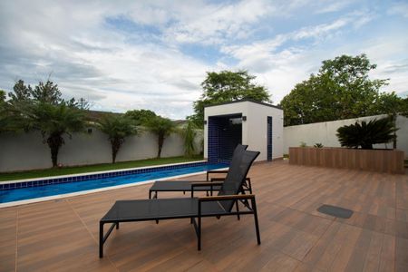 Casa de condomínio para alugar com 370m², 4 quartos e 6 vagasPiscina