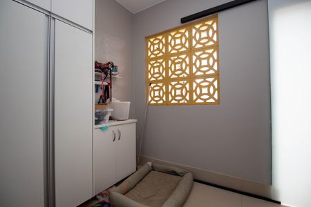 Casa de condomínio para alugar com 370m², 4 quartos e 6 vagasÁrea de Serviço