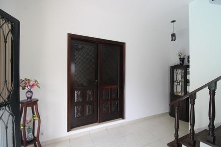 Casa de condomínio para alugar com 1500m², 4 quartos e 3 vagasHall de entrada