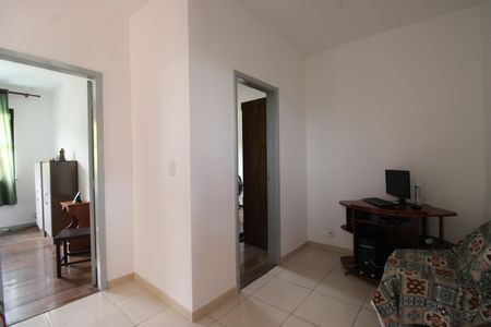 Casa de condomínio para alugar com 1500m², 4 quartos e 3 vagasHall do segundo andar