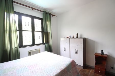 Quarto 2 de casa de condomínio para alugar com 4 quartos, 1500m² em Pechincha, Rio de Janeiro