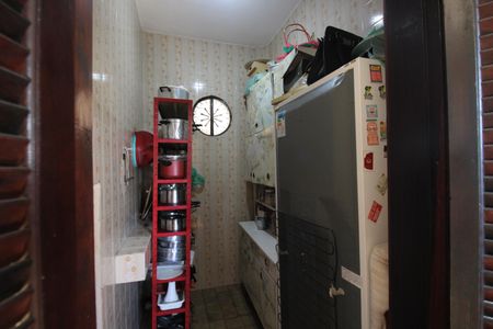 Casa de condomínio para alugar com 1500m², 4 quartos e 3 vagasCozinha - Despensa 