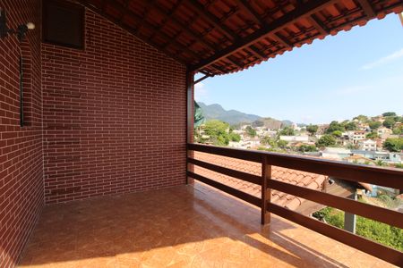 Casa de condomínio para alugar com 1500m², 4 quartos e 3 vagasVaranda