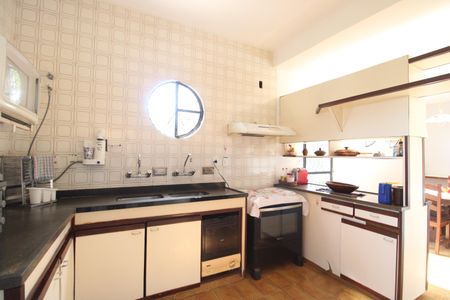 Casa de condomínio para alugar com 1500m², 4 quartos e 3 vagasCozinha