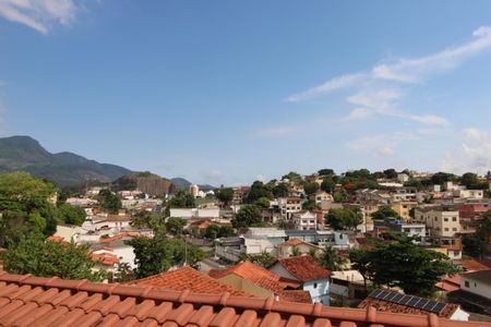 Casa de condomínio para alugar com 1500m², 4 quartos e 3 vagasVaranda