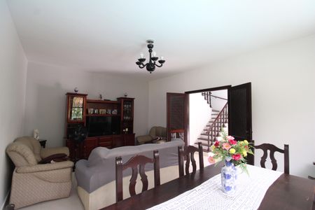 Sala de casa de condomínio para alugar com 4 quartos, 1500m² em Pechincha, Rio de Janeiro