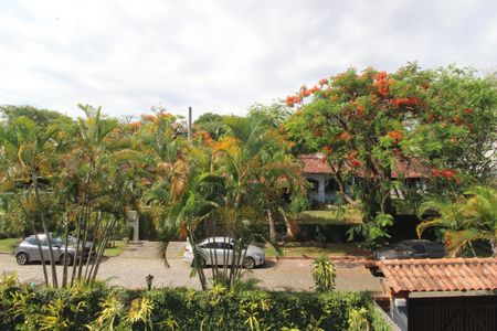 Casa de condomínio para alugar com 1500m², 4 quartos e 3 vagas Suíte - Vista