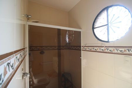 Casa de condomínio para alugar com 1500m², 4 quartos e 3 vagasBanheiro