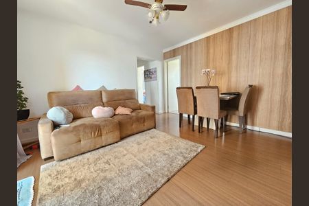 Apartamento à venda com 60m², 2 quartos e 1 vagaSala