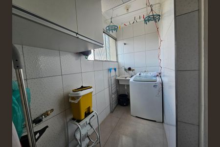 Apartamento à venda com 60m², 2 quartos e 1 vagaÁrea de Serviço