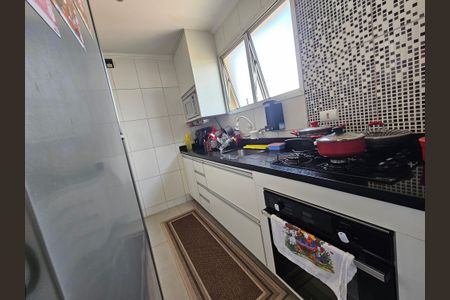 Apartamento à venda com 60m², 2 quartos e 1 vagaCozinha