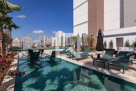 Studio à venda com 30m², 1 quarto e sem vaga Studio à venda com 30m², 1 quarto e sem vagaPiscina