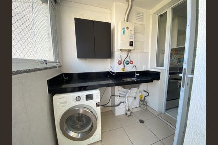 Apartamento para alugar com 57m², 2 quartos e 1 vagaÁrea de Serviço