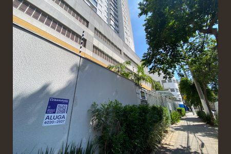 Apartamento para alugar com 57m², 2 quartos e 1 vagaFachada