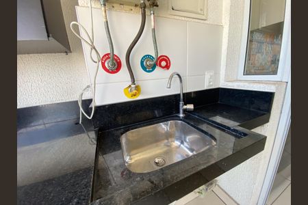 Apartamento para alugar com 57m², 2 quartos e 1 vagaÁrea de Serviço