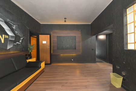 Casa à venda com 246m², 3 quartos e 3 vagasSala