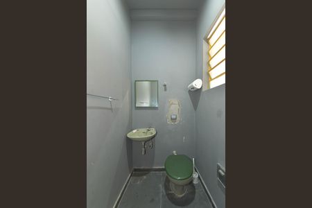 Casa à venda com 246m², 3 quartos e 3 vagasBanheiro