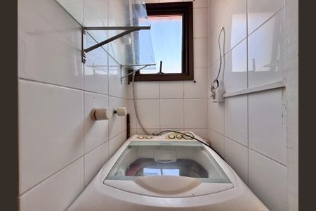 Apartamento à venda com 88m², 2 quartos e 2 vagasCozinha e Área de Serviço