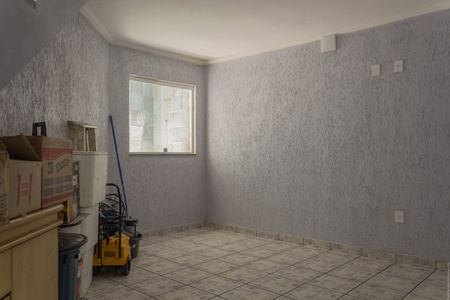 Casa à venda com 263m², 4 quartos e 6 vagas Casa à venda com 263m², 4 quartos e 6 vagasQuarto de Serviço