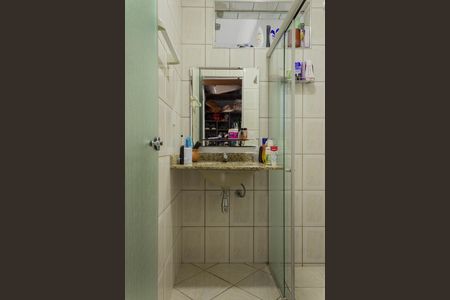 Casa à venda com 263m², 4 quartos e 6 vagas Casa à venda com 263m², 4 quartos e 6 vagasBanheiro da Suíte 1