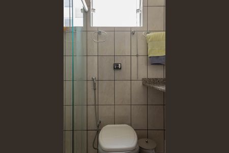 Casa à venda com 263m², 4 quartos e 6 vagas Casa à venda com 263m², 4 quartos e 6 vagasBanheiro da Suíte 2