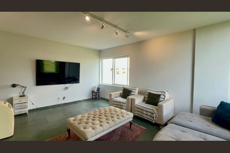 Apartamento para alugar com 188m², 3 quartos e 1 vagaSala