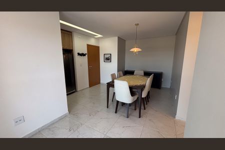 Sala  de apartamento para alugar com 3 quartos, 78m² em Centro, Jacareí