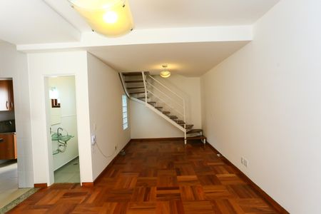 Casa de Condomínio à venda com 3 quartos, 94m² em Vila Sonia, São Paulo