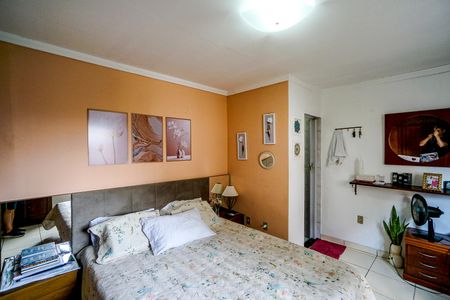 Casa à venda com 150m², 4 quartos e 1 vagaSuíte