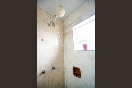 Casa à venda com 150m², 4 quartos e 1 vagaChuveiro